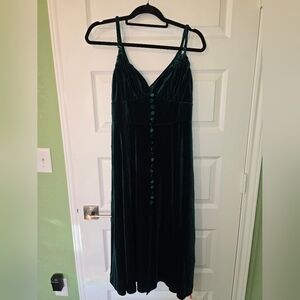 Cider Elegant Velvet Green Dress